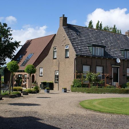 Bed & Breakfast De Kienstee Schoondijke Dış mekan fotoğraf