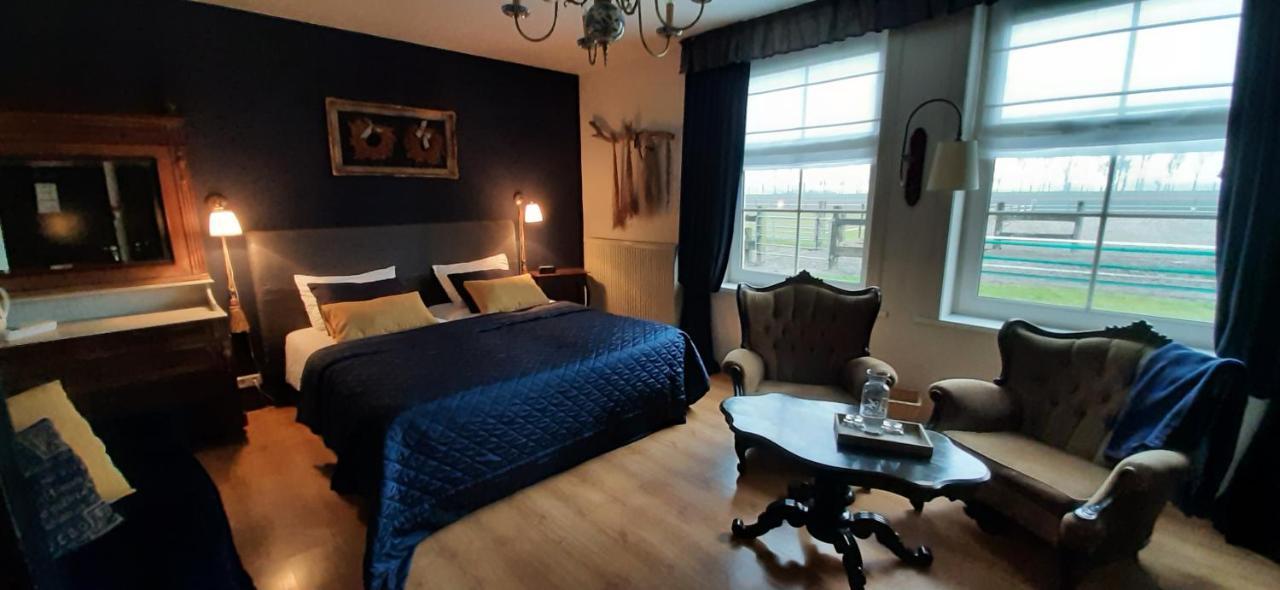 Bed & Breakfast De Kienstee Schoondijke Dış mekan fotoğraf